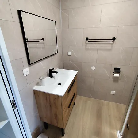 With Garden And Pool, Easy Nimes Access *