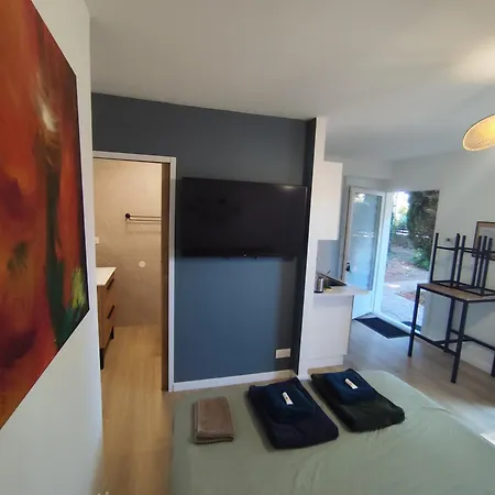 With Garden And Pool, Easy Nimes Access Caissargues